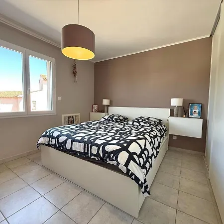 Avec Piscine, 4 Chambres, Jardin, Dans Le Massif Des Maures * Fréjus