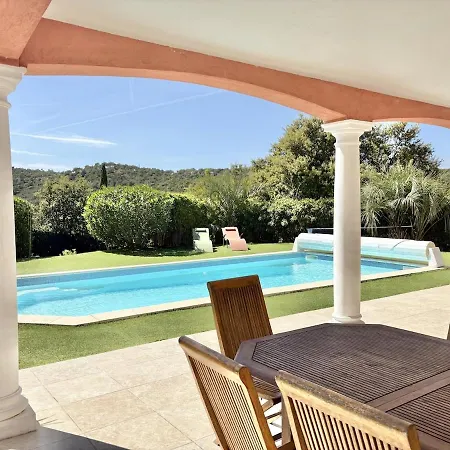 Avec Piscine, 4 Chambres, Jardin, Dans Le Massif Des Maures